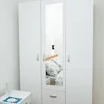 아파트 Two-bedroom Near Center With Private Parking