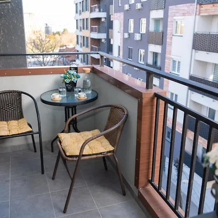 Apartament Two-bedroom Near Center With Private Parking Skopje