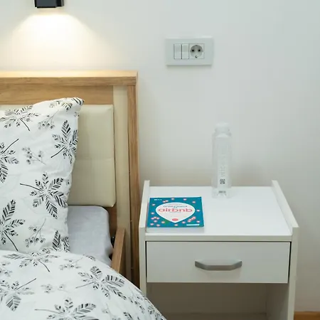 Two-bedroom Near Center With Private Parking Appartement Skopje