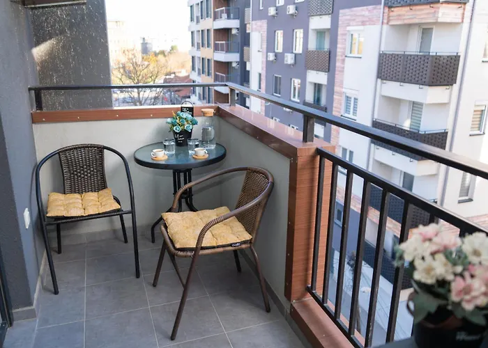 Apartament Two-bedroom Near Center With Private Parking Skopje