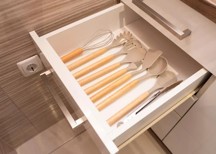 Two-bedroom Near Center With Private Parking Apartament Skopje