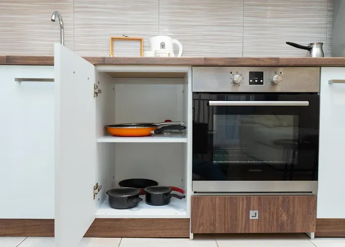 Two-bedroom Near Center With Private Parking Apartament *